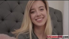 Blonda isi arata talentul cum se fute ea xnxx